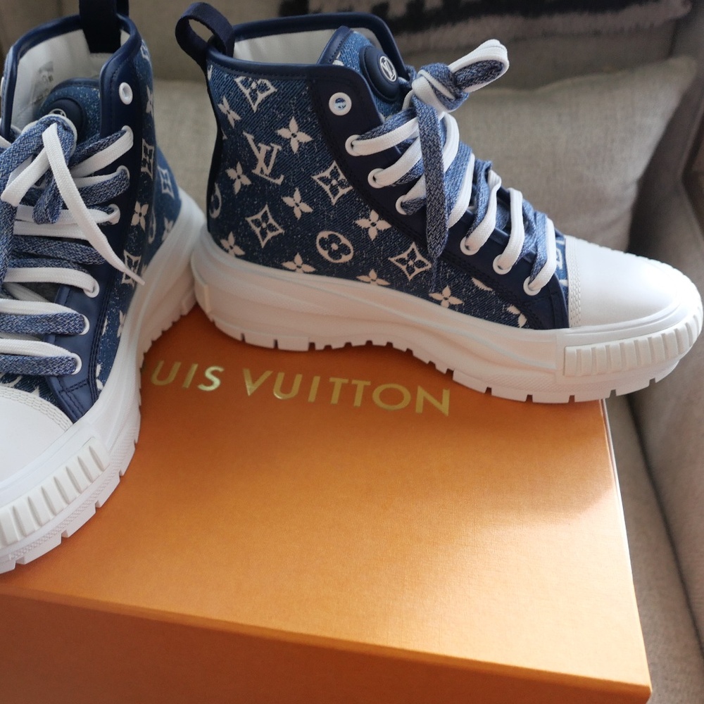 LOUIS VUITTON Squad Sneaker Boot Size 37
